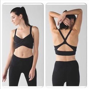 LULULEMON Wrap It Up Sports Bra